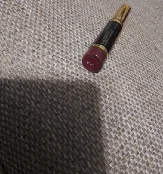 LipSense Plum Lipstick Rich Color Intensity - Picture 1 of 5